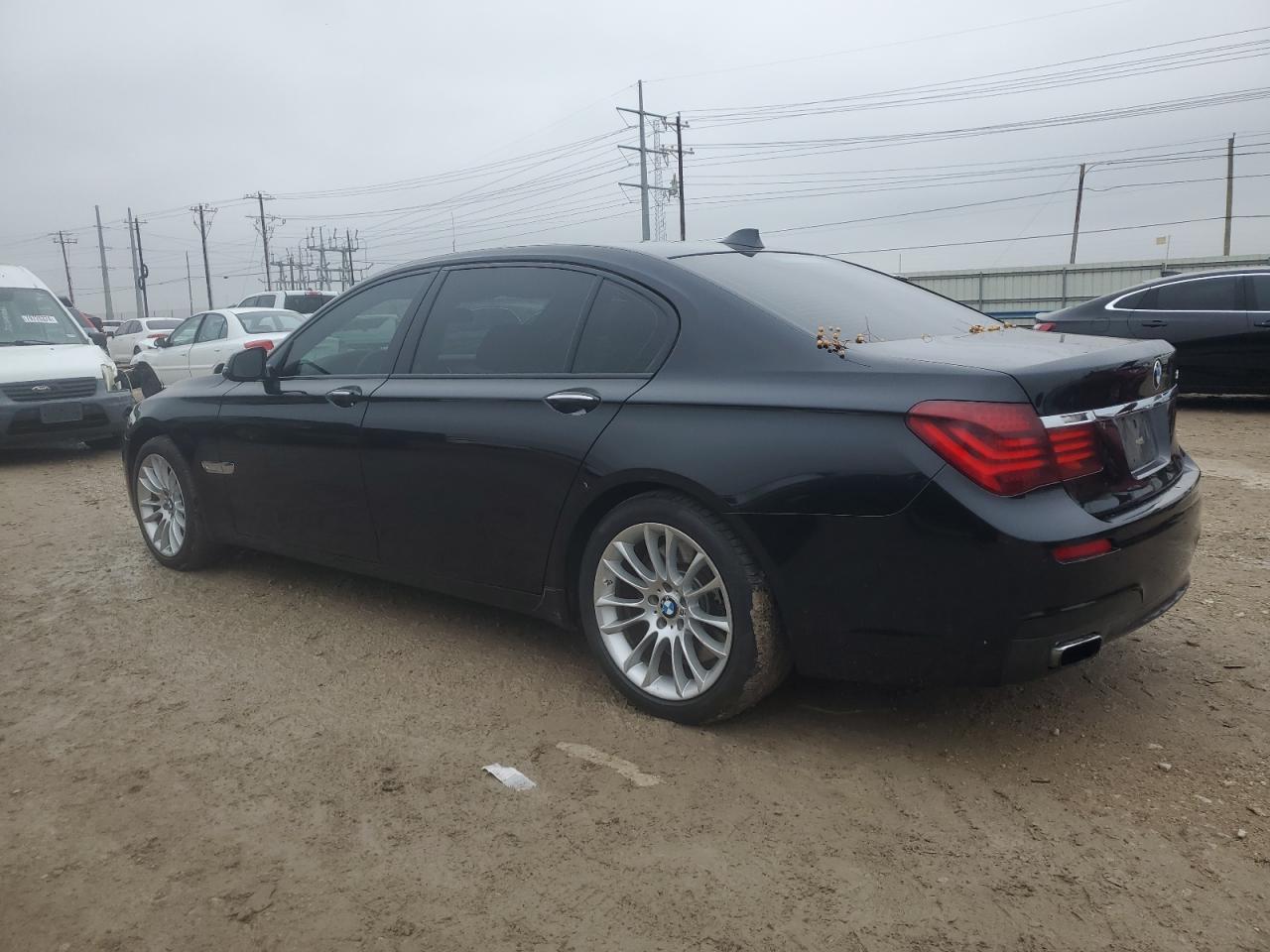 VIN WBAYE8C53ED135920 2014 BMW 7 SERIES no.2