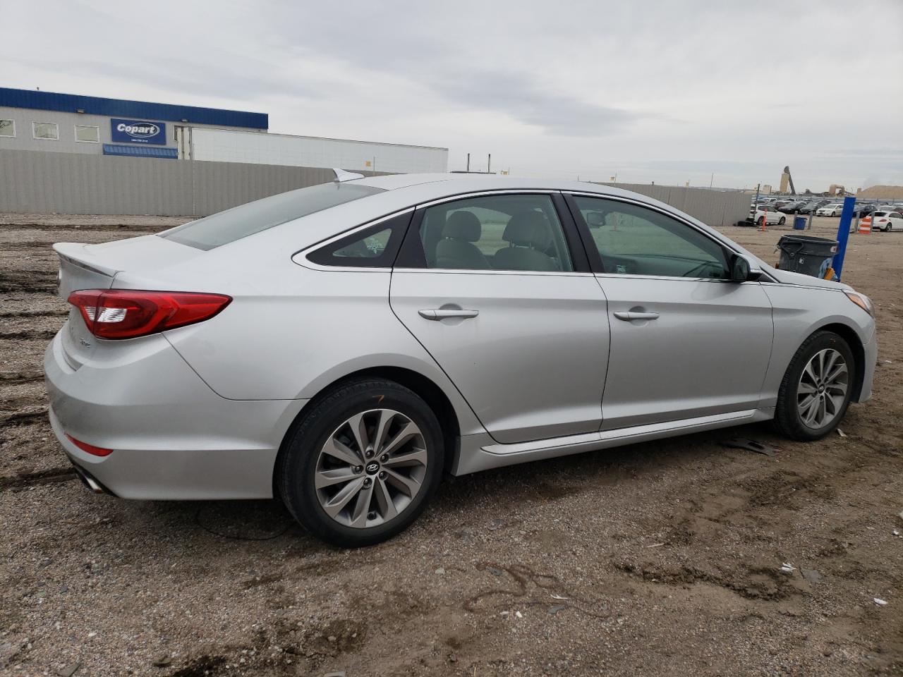 2015 Hyundai Sonata - Image 3