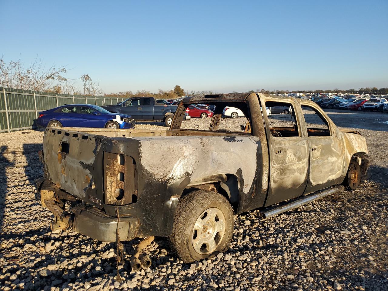 2013 GMC Sierra - Image 3