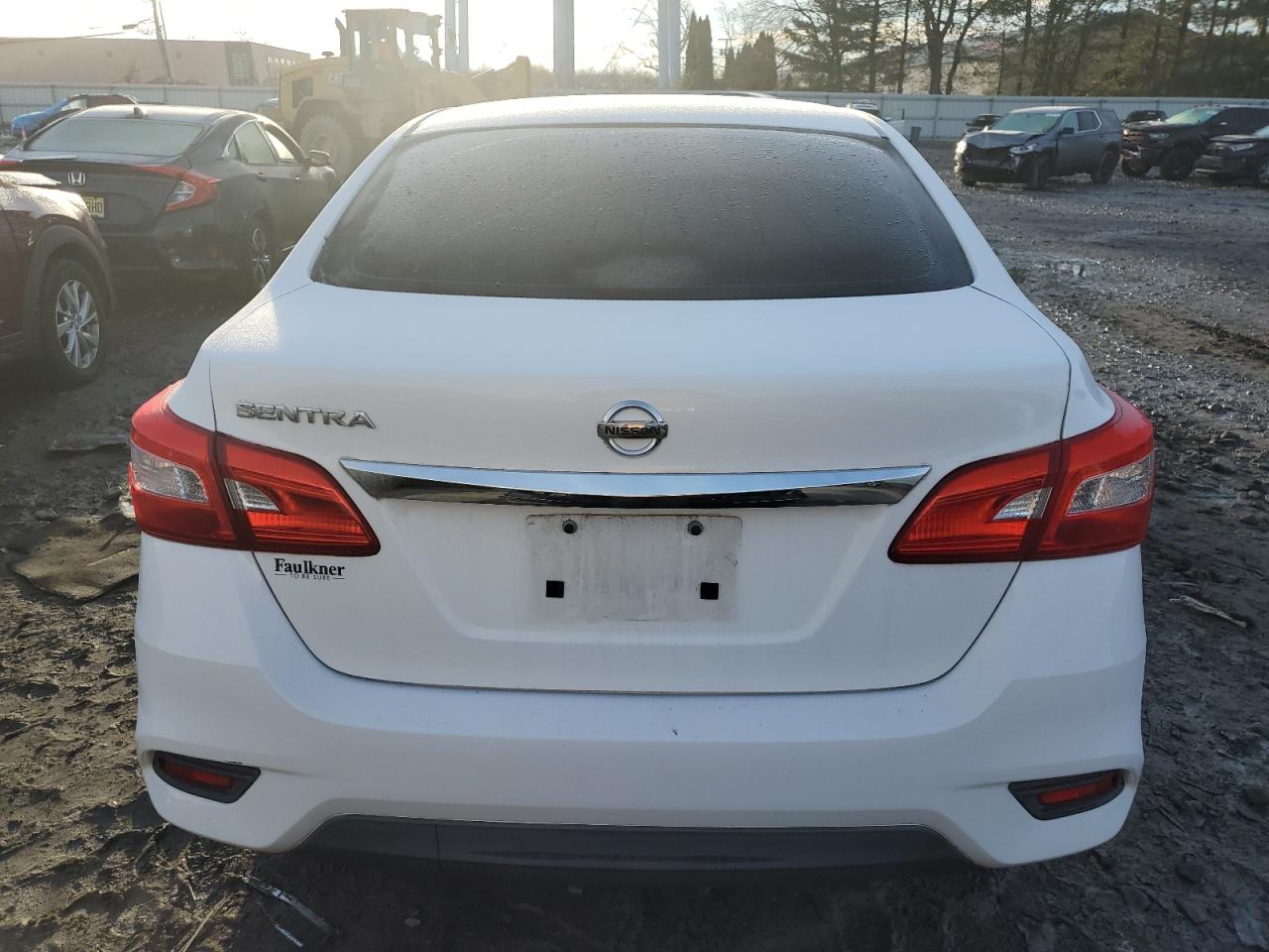 2017 Nissan Sentra - Image 6