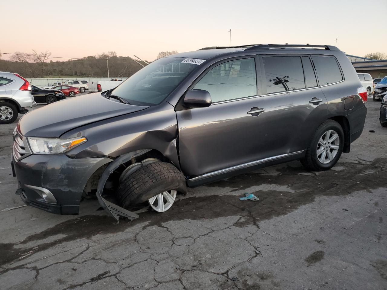 VIN 5TDBK3EH2DS219595 2013 TOYOTA HIGHLANDER no.1