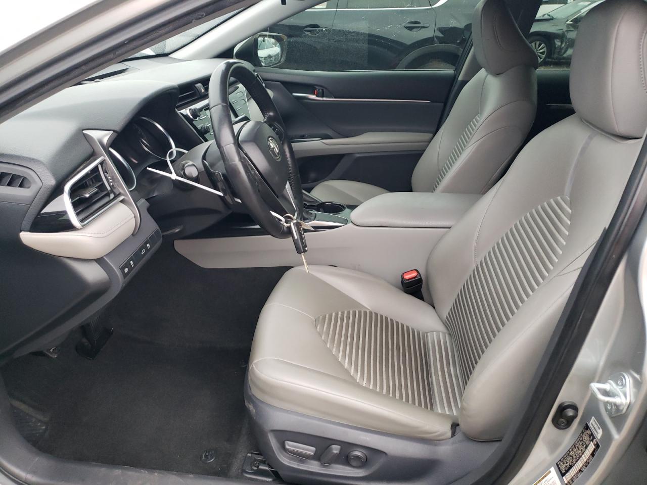 2018 Toyota Camry - Image 7