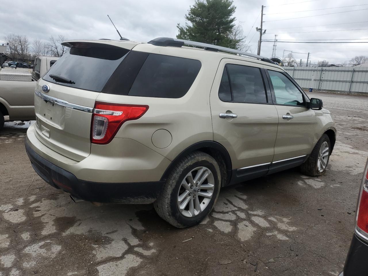 2011 Ford Explorer - Image 3