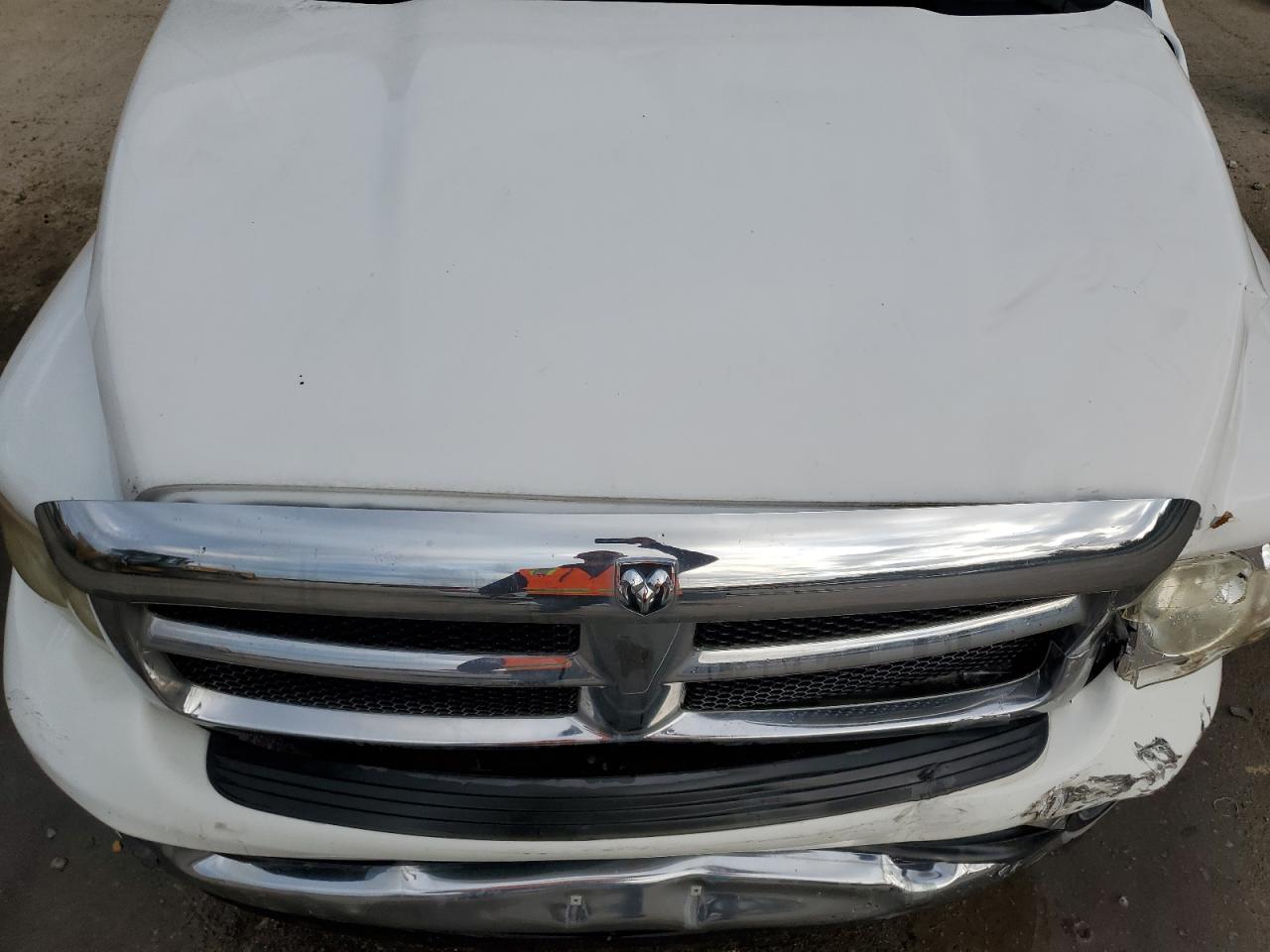 2004 Dodge RAM - Image 11
