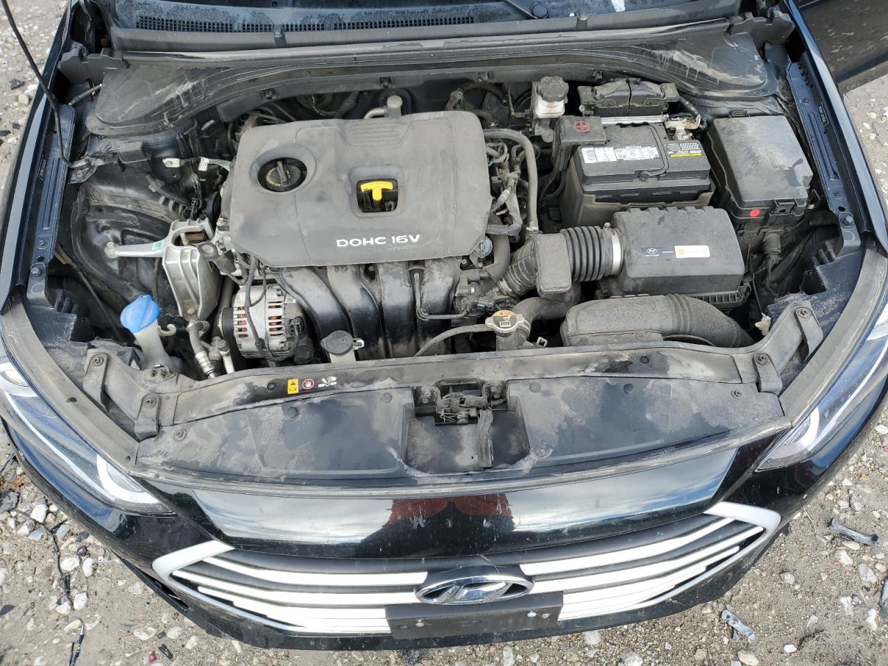 2018 Hyundai Elantra - Image 11