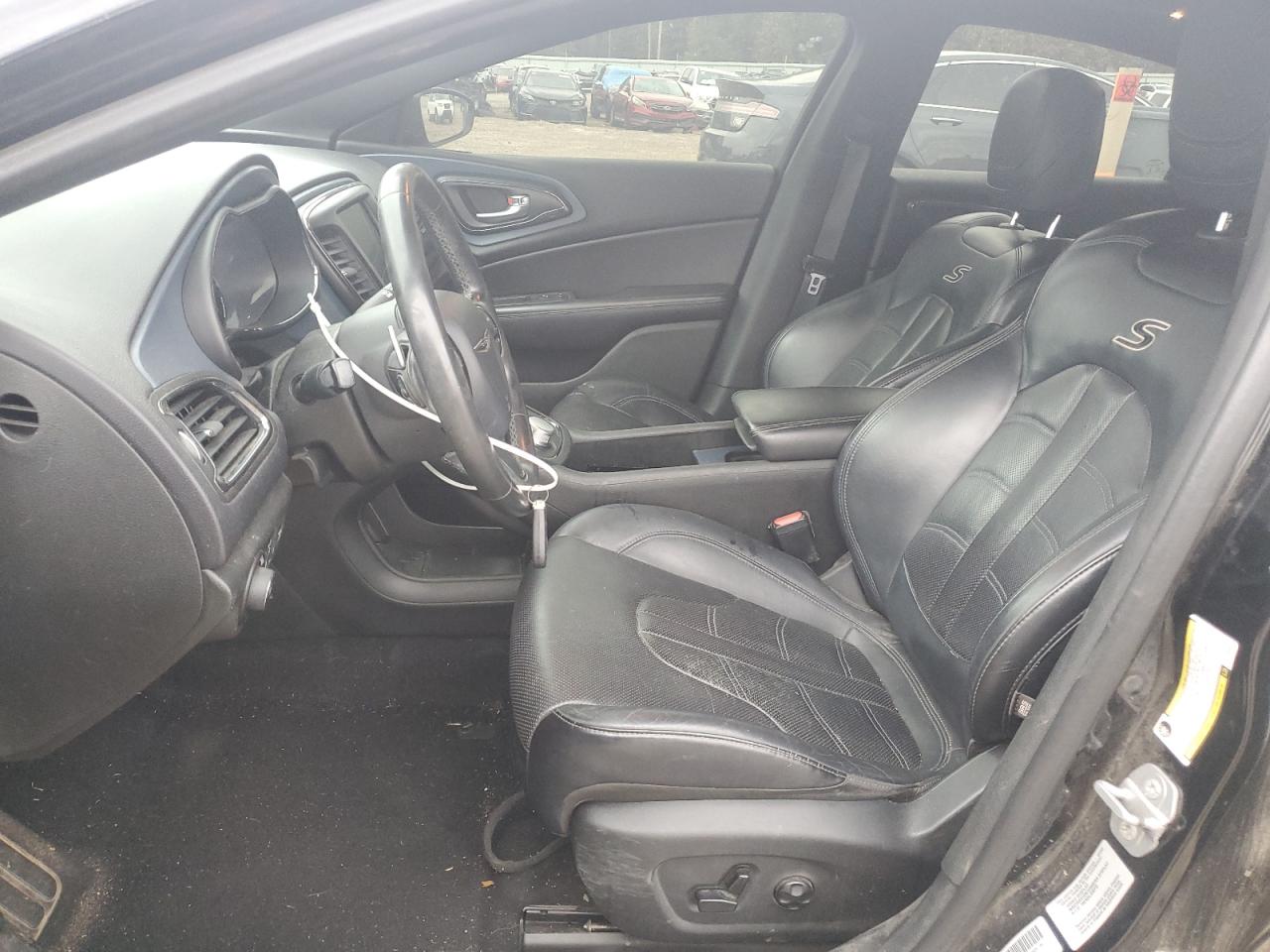 2015 Chrysler 200 - Image 7