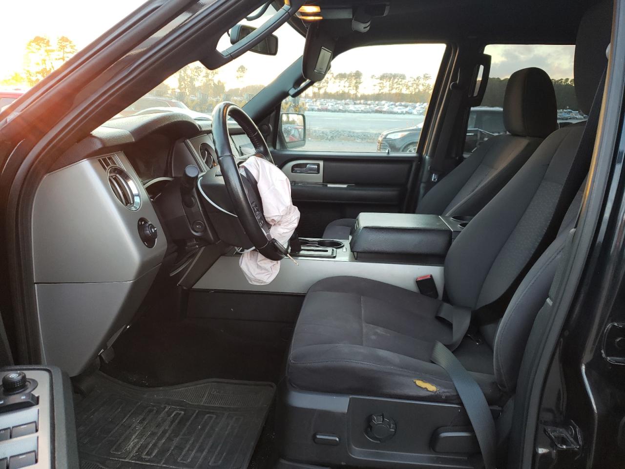 2015 Ford Expedition - Image 7
