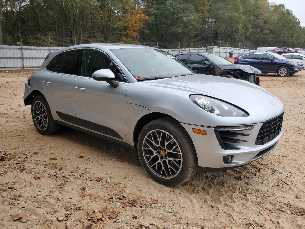2017 Porsche Macan - Image 4