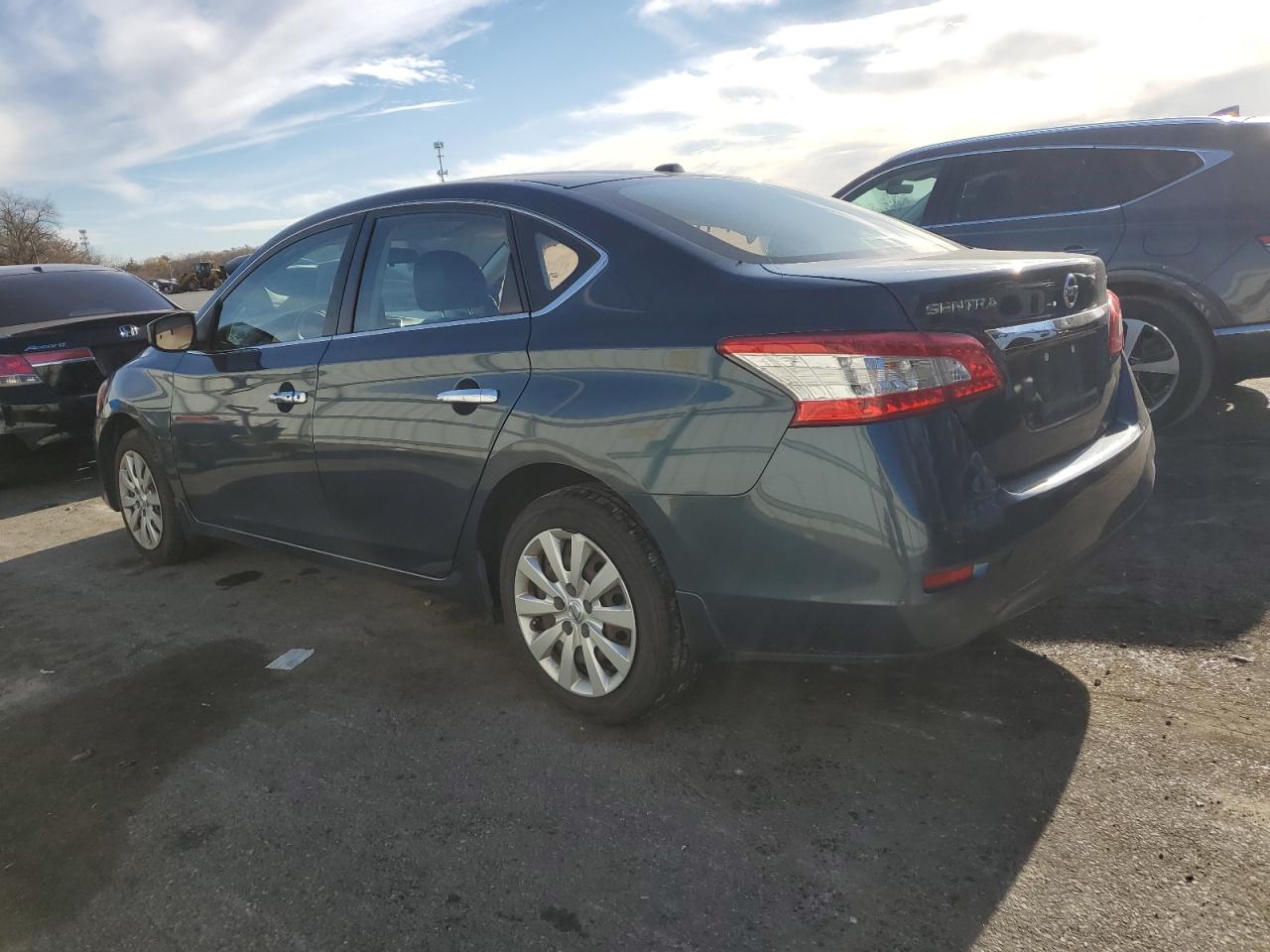 2015 Nissan Sentra - Image 2