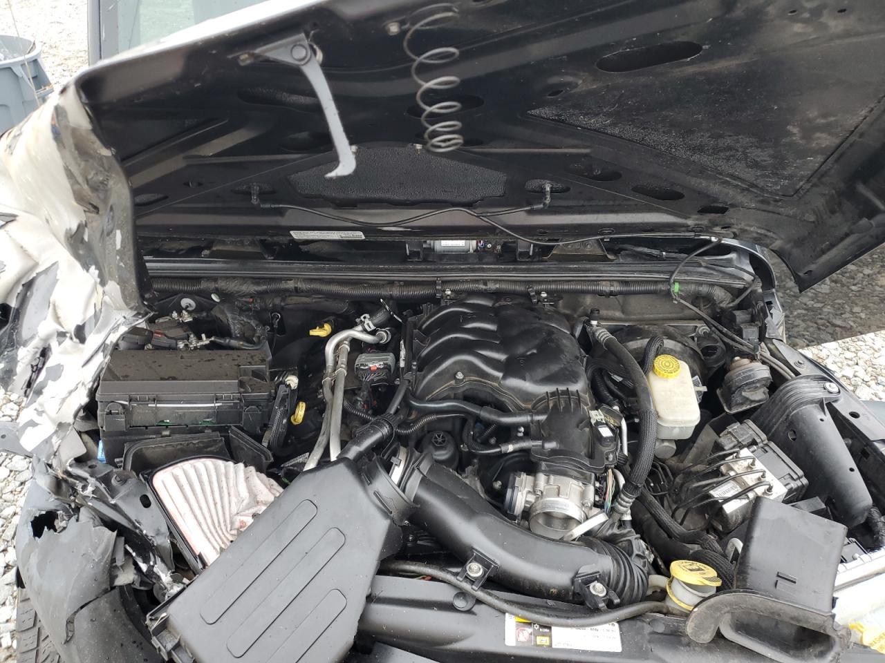 2014 Jeep Wrangler - Image 12
