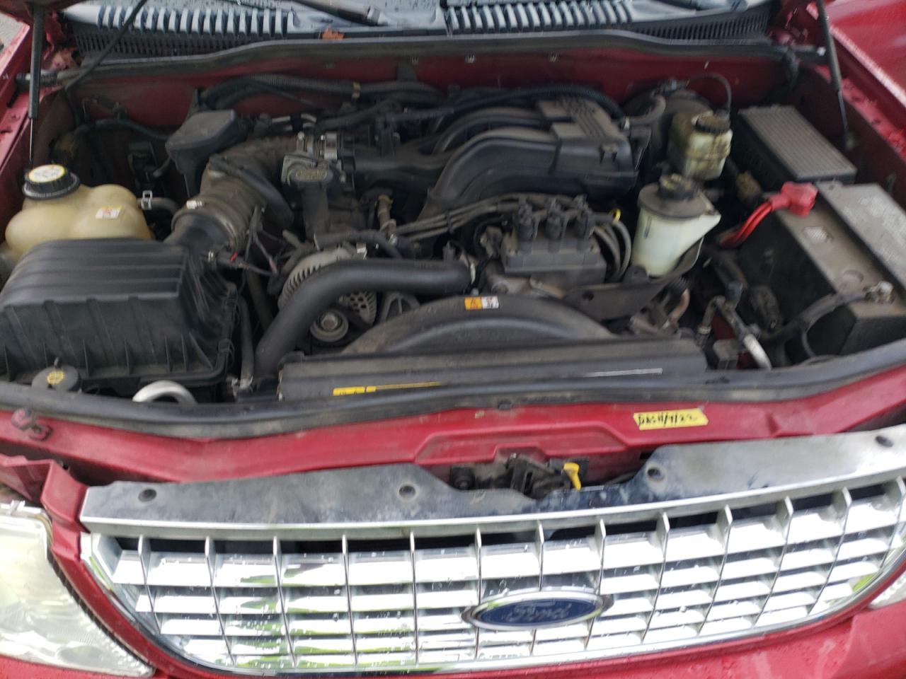 2005 Ford Explorer - Image 11