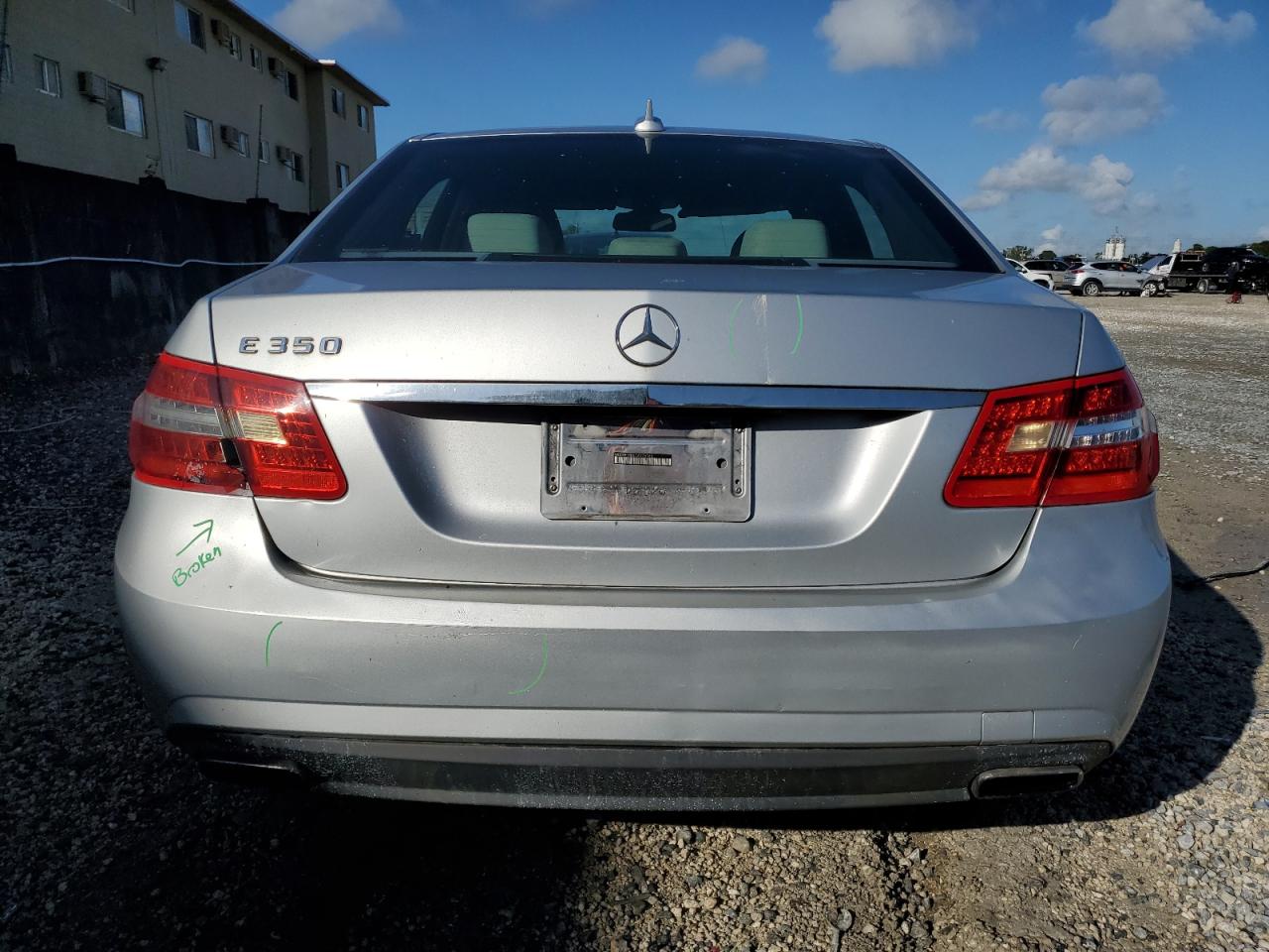 2012 Mercedes-Benz E 350 VIN: WDDHF5KB8CA526166 Lot: 80208524