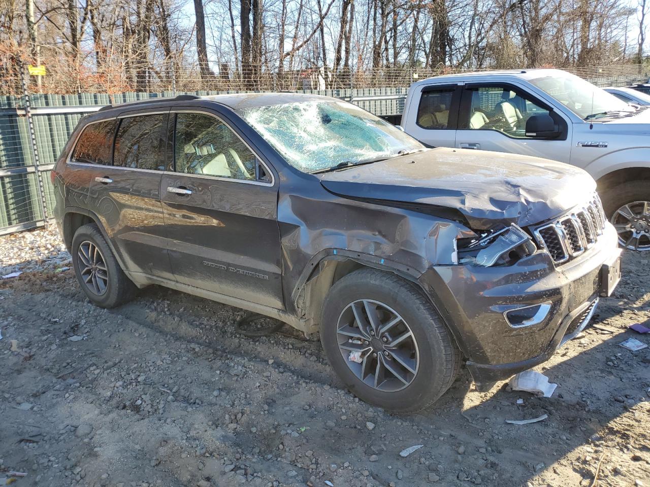 2019 Jeep Grand Cherokee - Image 4