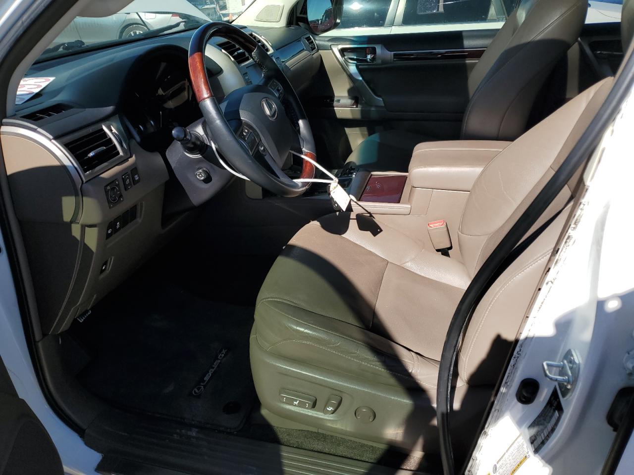2014 Lexus GX - Image 7