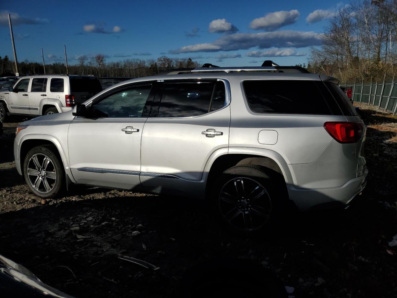 2017 GMC Acadia - Image 2