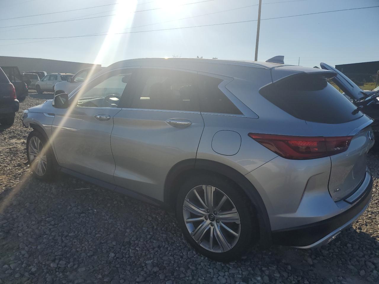 2020 Infiniti QX50 - Image 2