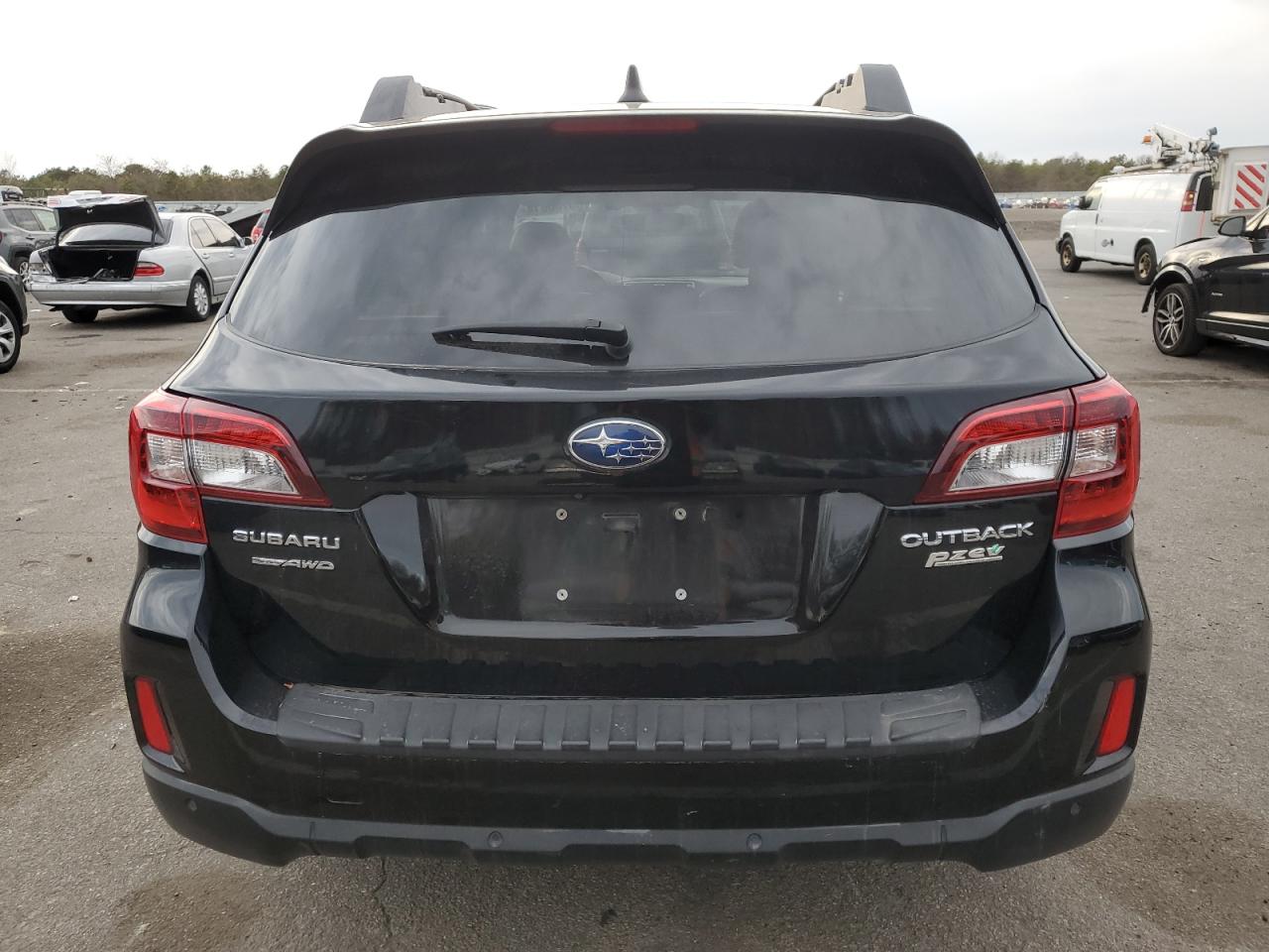 2017 Subaru Outback - Image 6
