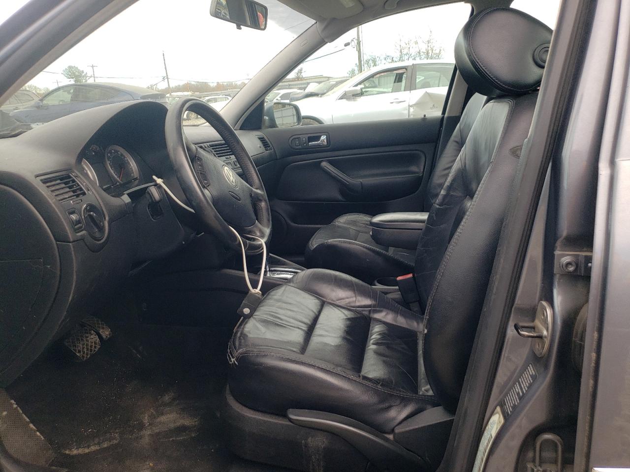 2004 Volkswagen Jetta - Image 7