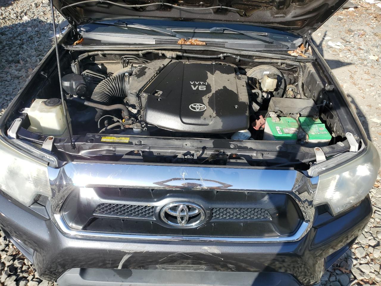 2014 Toyota Tacoma - Image 12