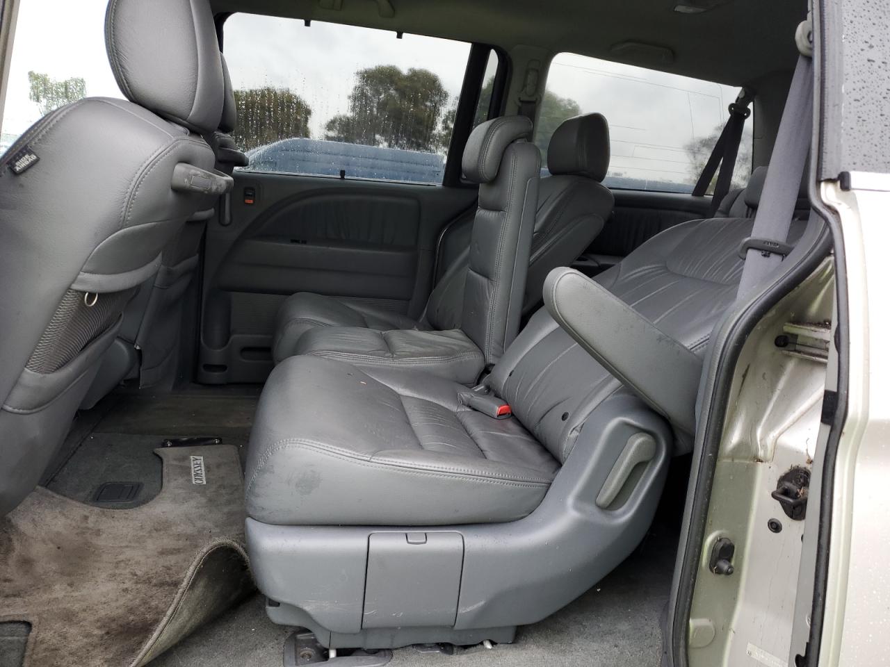 2006 Honda Odyssey - Image 11