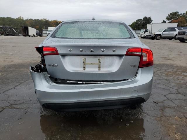  VOLVO S60 2013 Srebrny