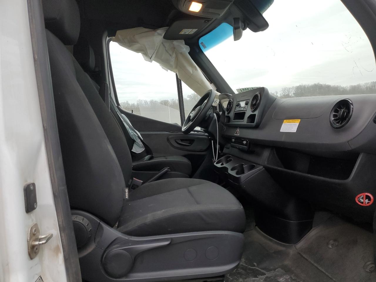 2023 Mercedes-Benz Sprinter - Image 7