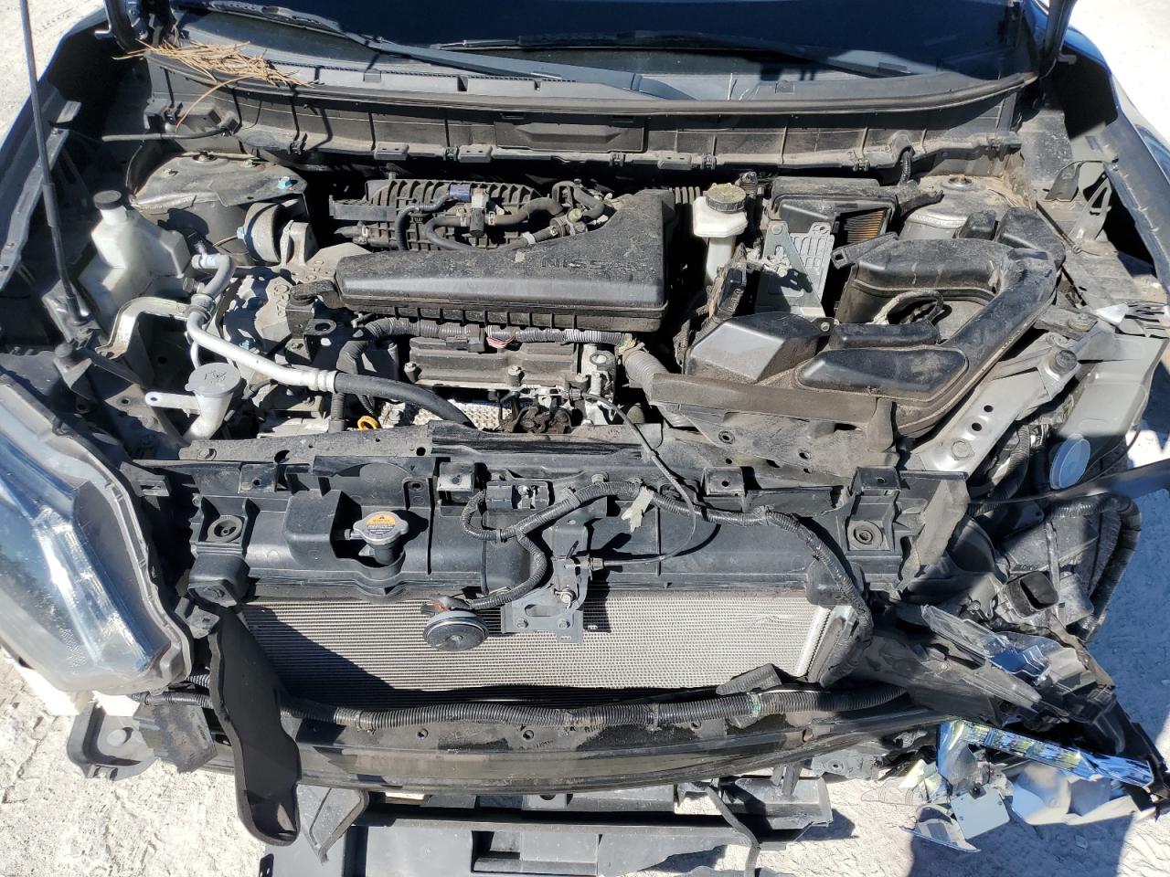 2016 Nissan Rogue - Image 14