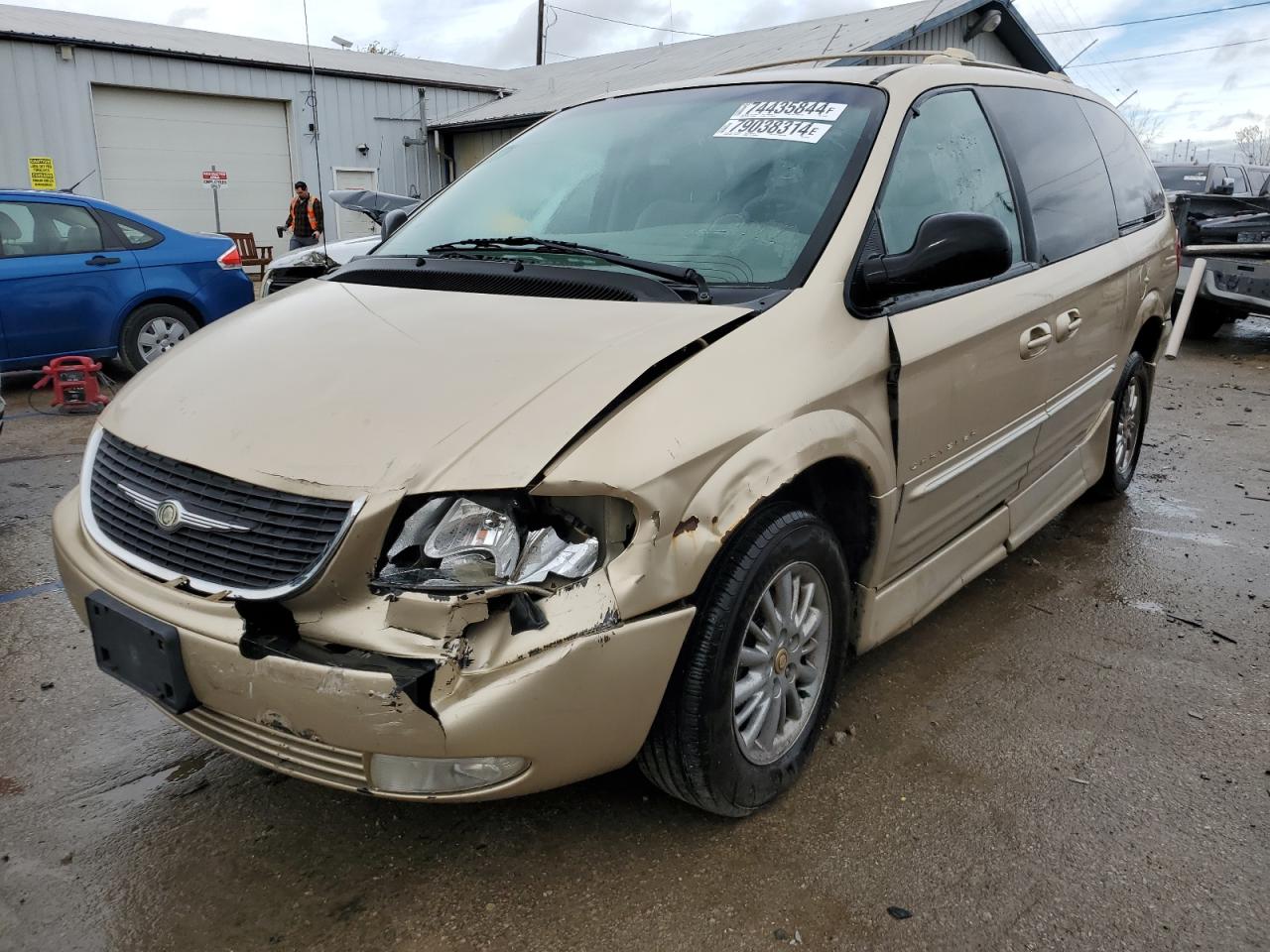 2001 Chrysler Town & Country - Image 1