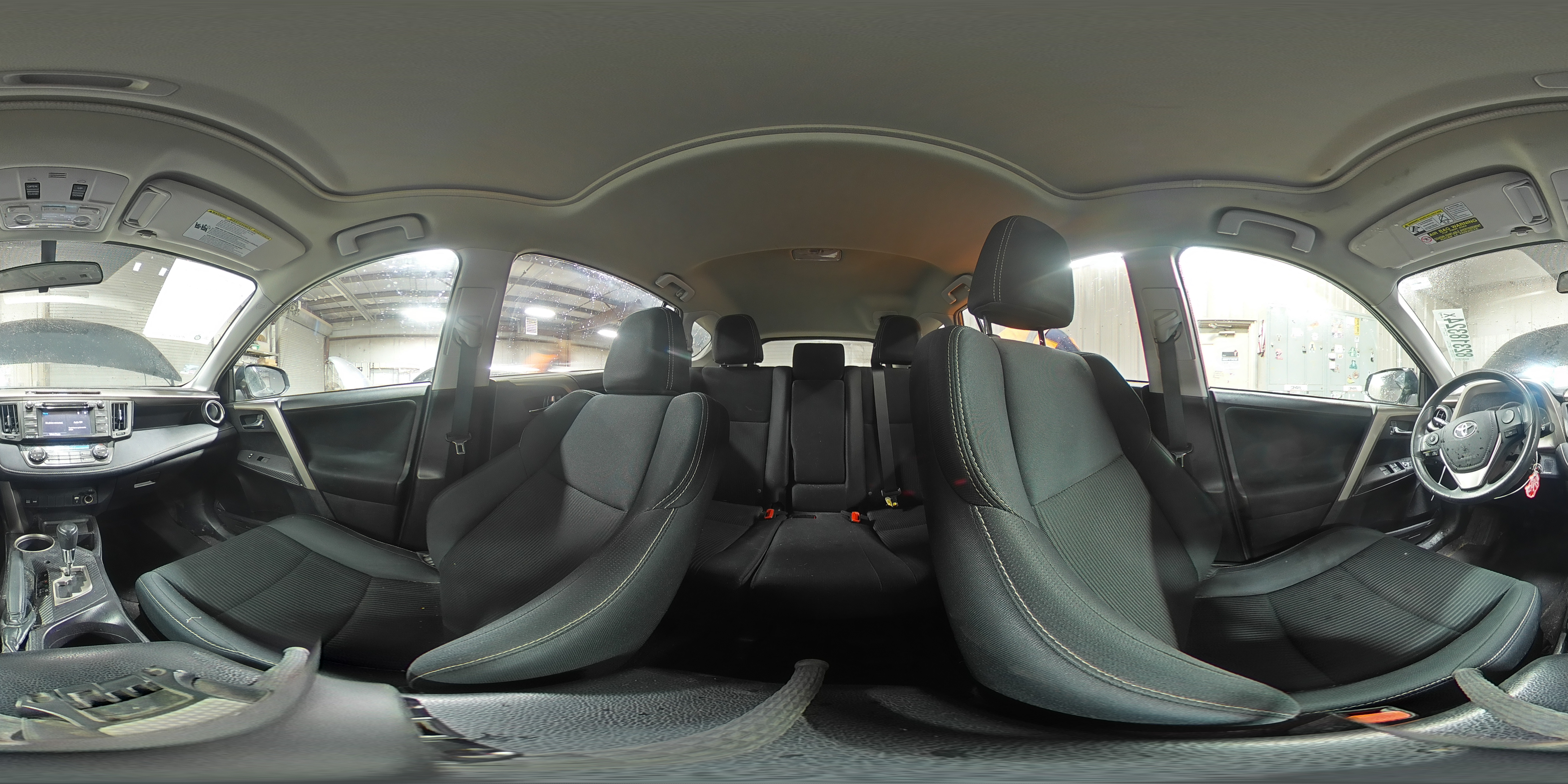 2015 Toyota RAV 4 - Image 15