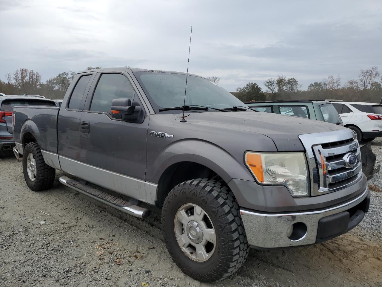 2010 Ford F-150 - Image 4