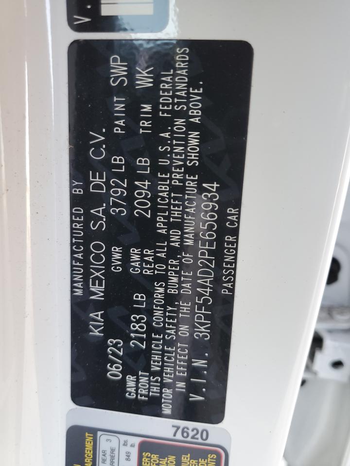 2023 Kia Forte - Image 12