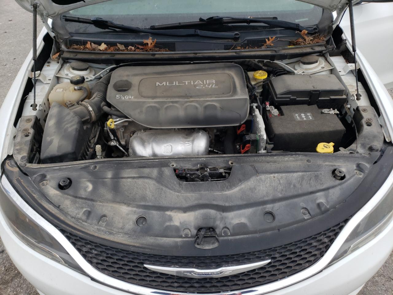 2016 Chrysler 200 - Image 13
