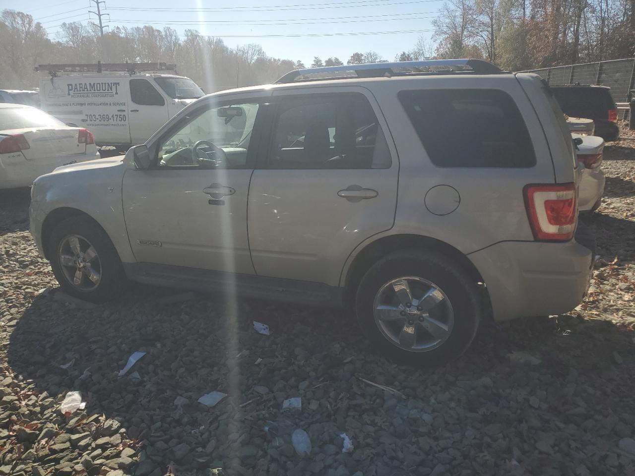 2008 Ford Escape - Image 2