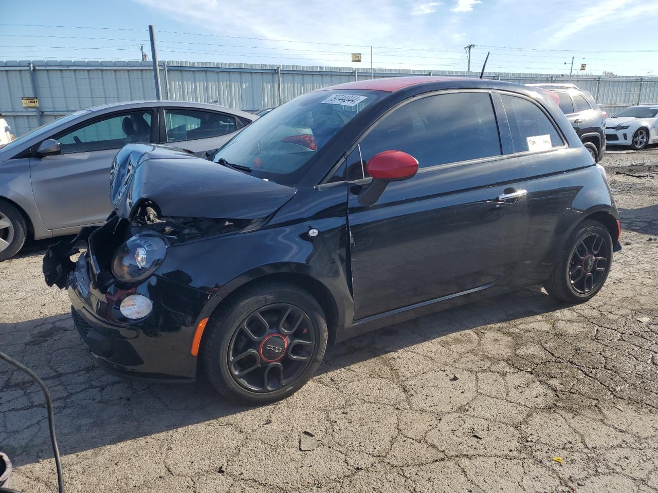 2015 Fiat 500 Pop იყიდება Dyer-ში, IN - Front End