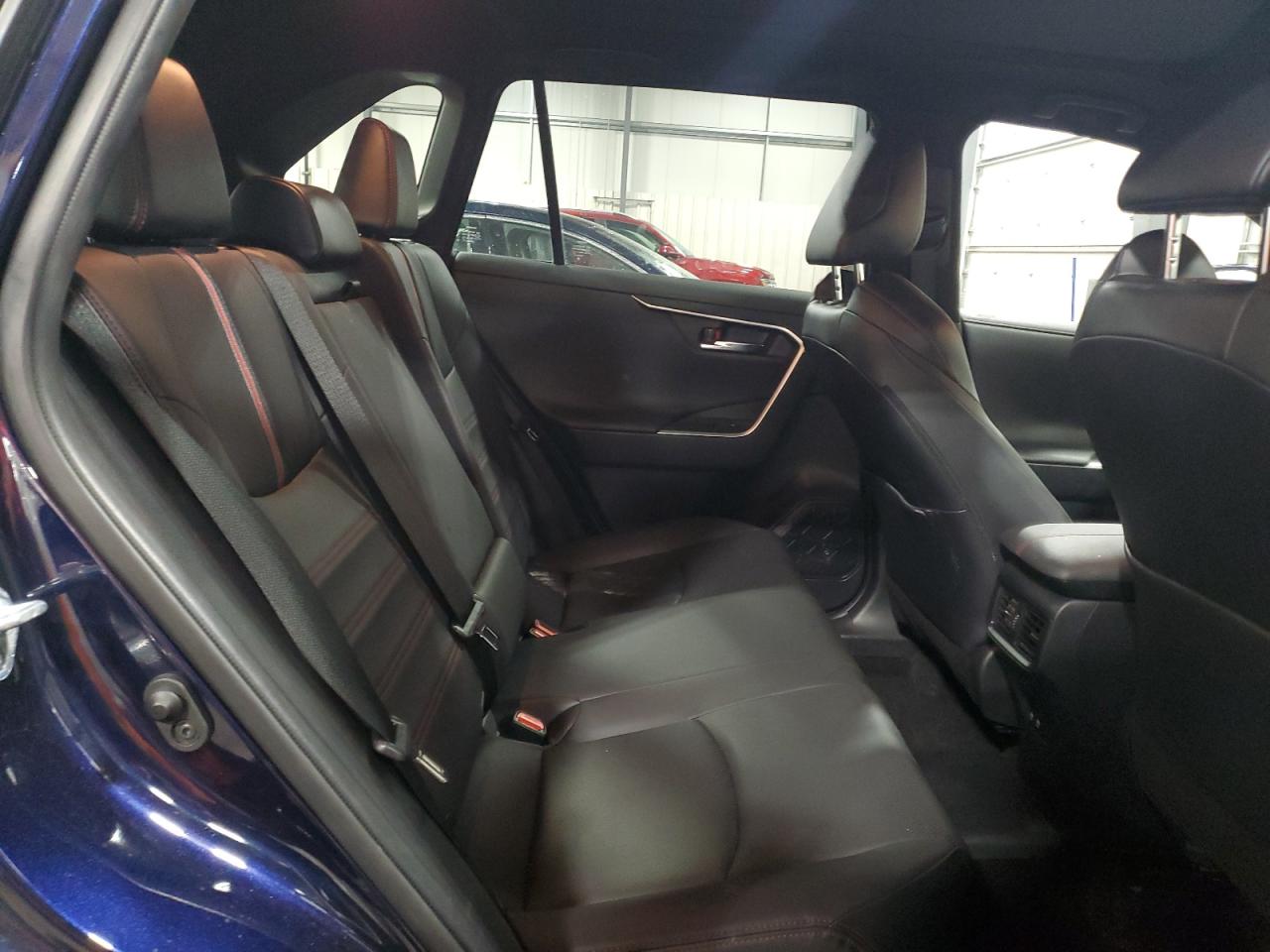 2021 Toyota RAV 4 - Image 12