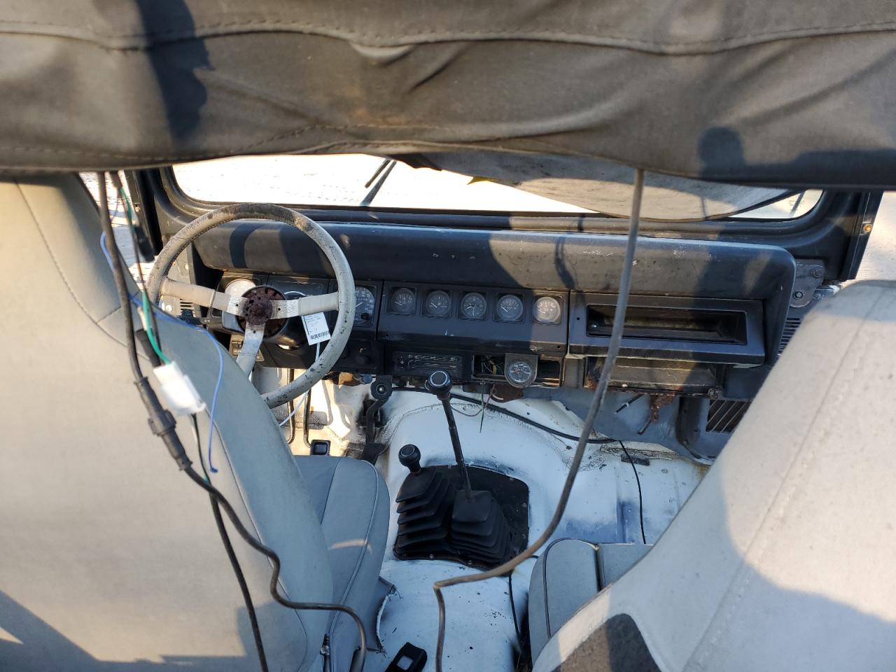 1989 Jeep Wrangler / Yj VIN: 2J4FY29T2KJ154190 Lot: 82113494