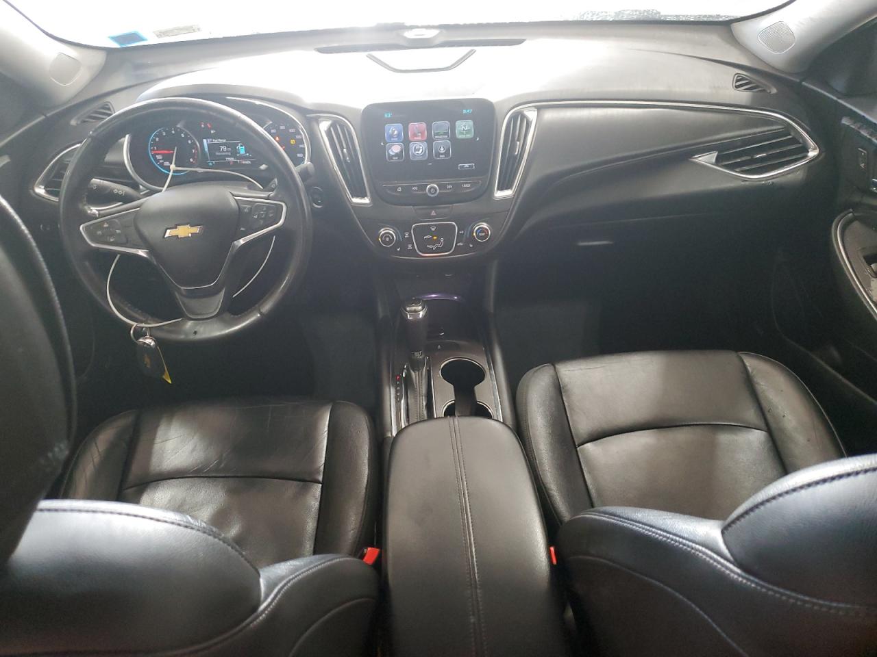 2017 Chevrolet Malibu - Image 8