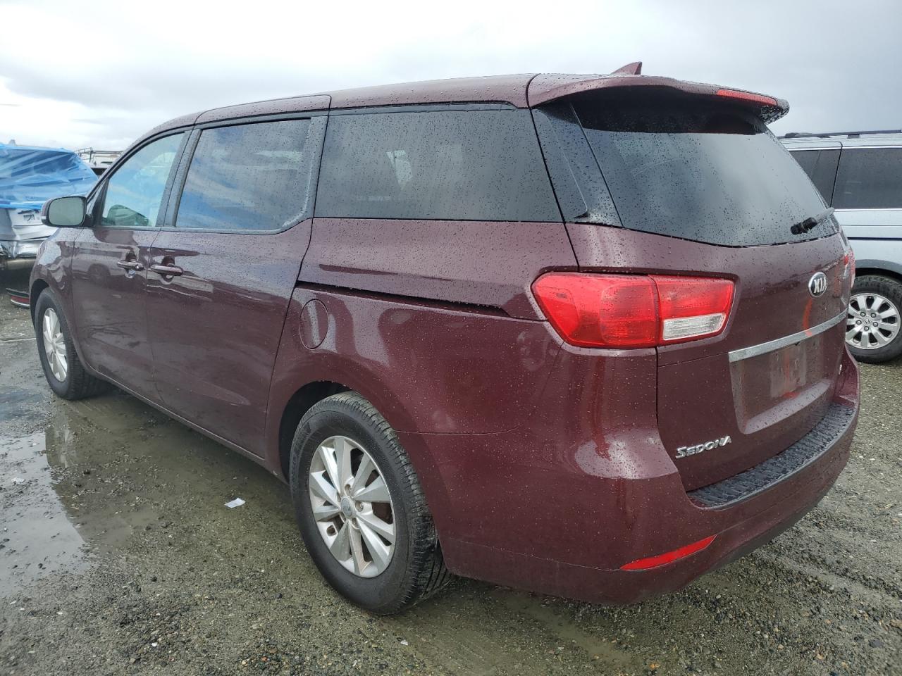 VIN KNDMB5C19J6397395 2018 KIA All Models no.2