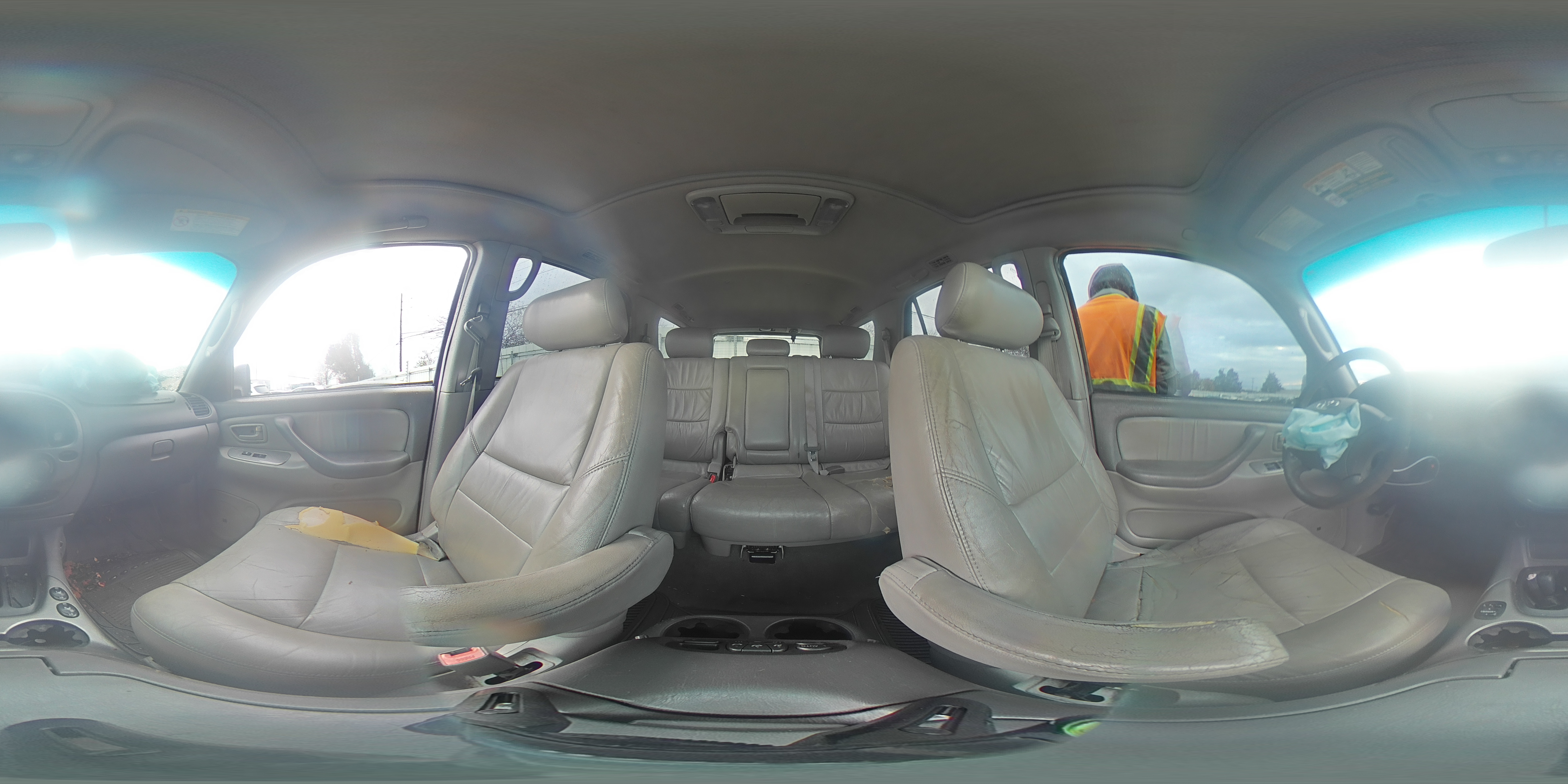 2003 Toyota Sequoia - Image 14