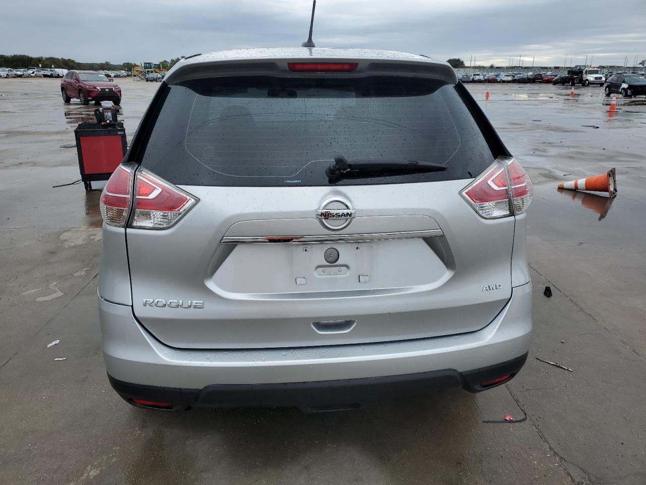2016 Nissan Rogue - Image 6