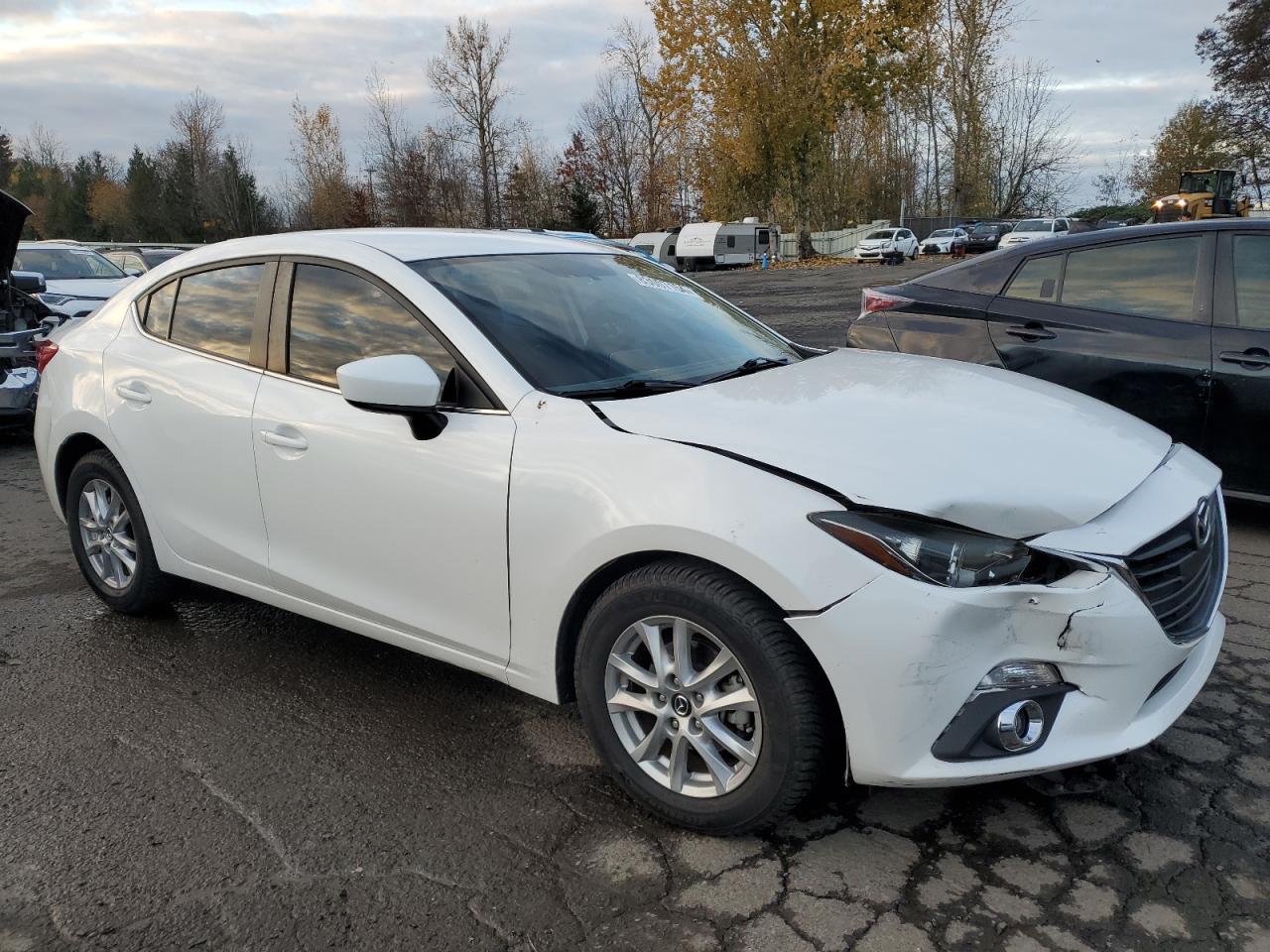 2016 Mazda 3 - Image 4