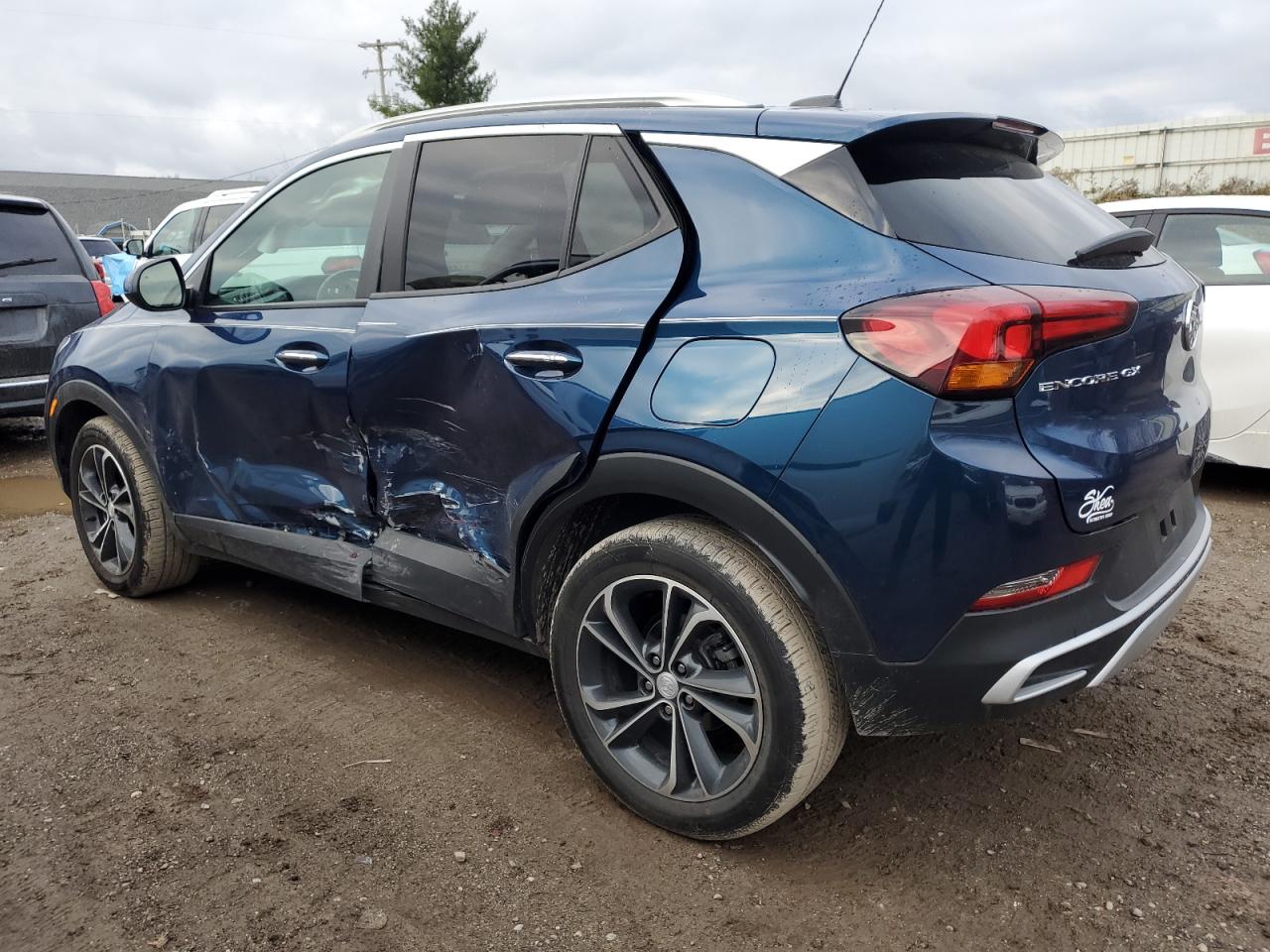 2021 Buick Encore - Image 2