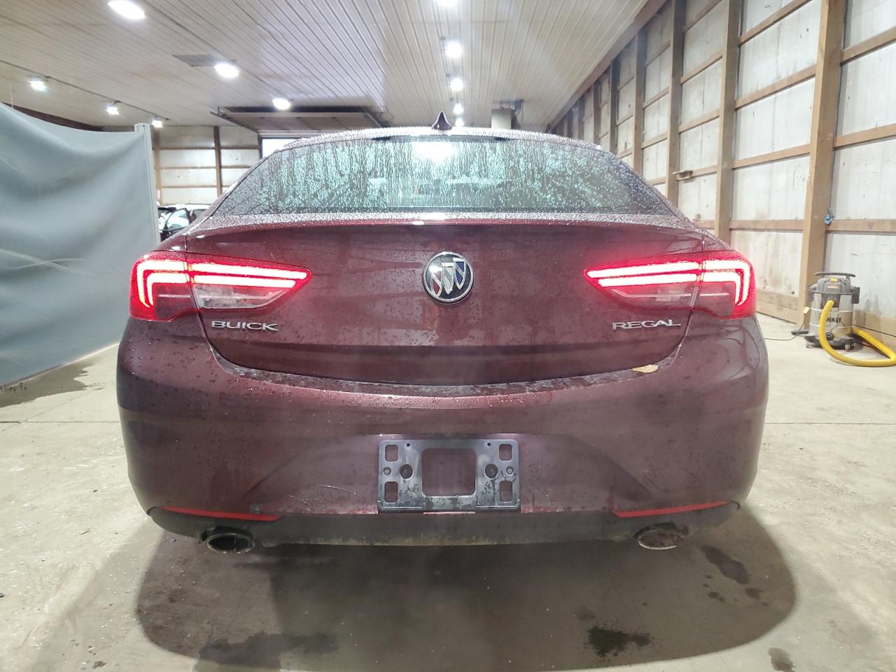 2018 Buick Regal Preferred VIN: W04GL6SX7J1142743 Lot: 81678094