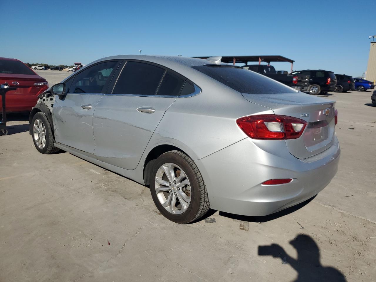 VIN 1G1BE5SM5K7145125 2019 CHEVROLET CRUZE no.2