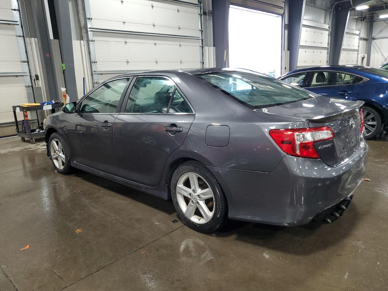 2014 Toyota Camry - Image 2