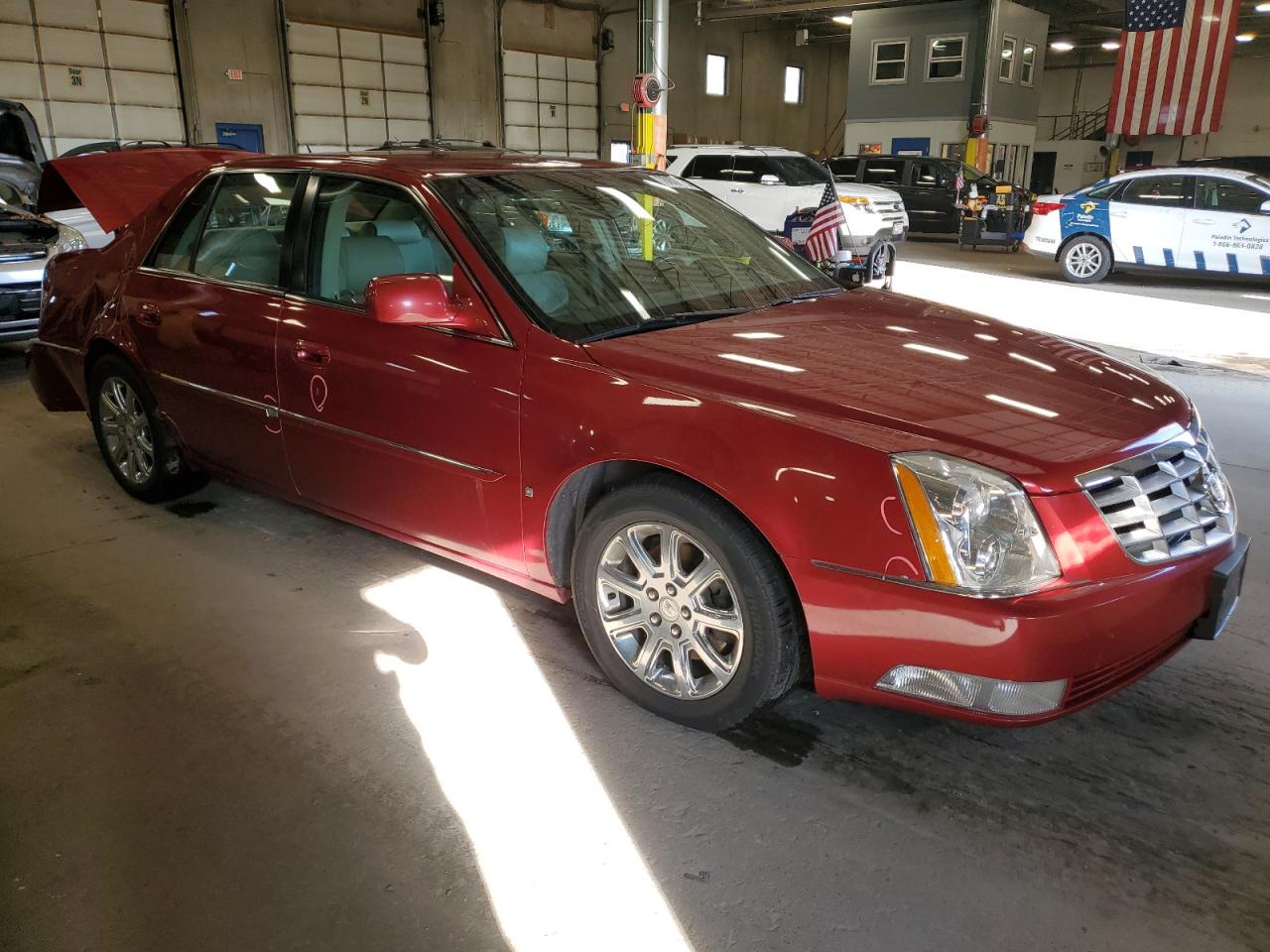 2008 Cadillac DTS - Image 4