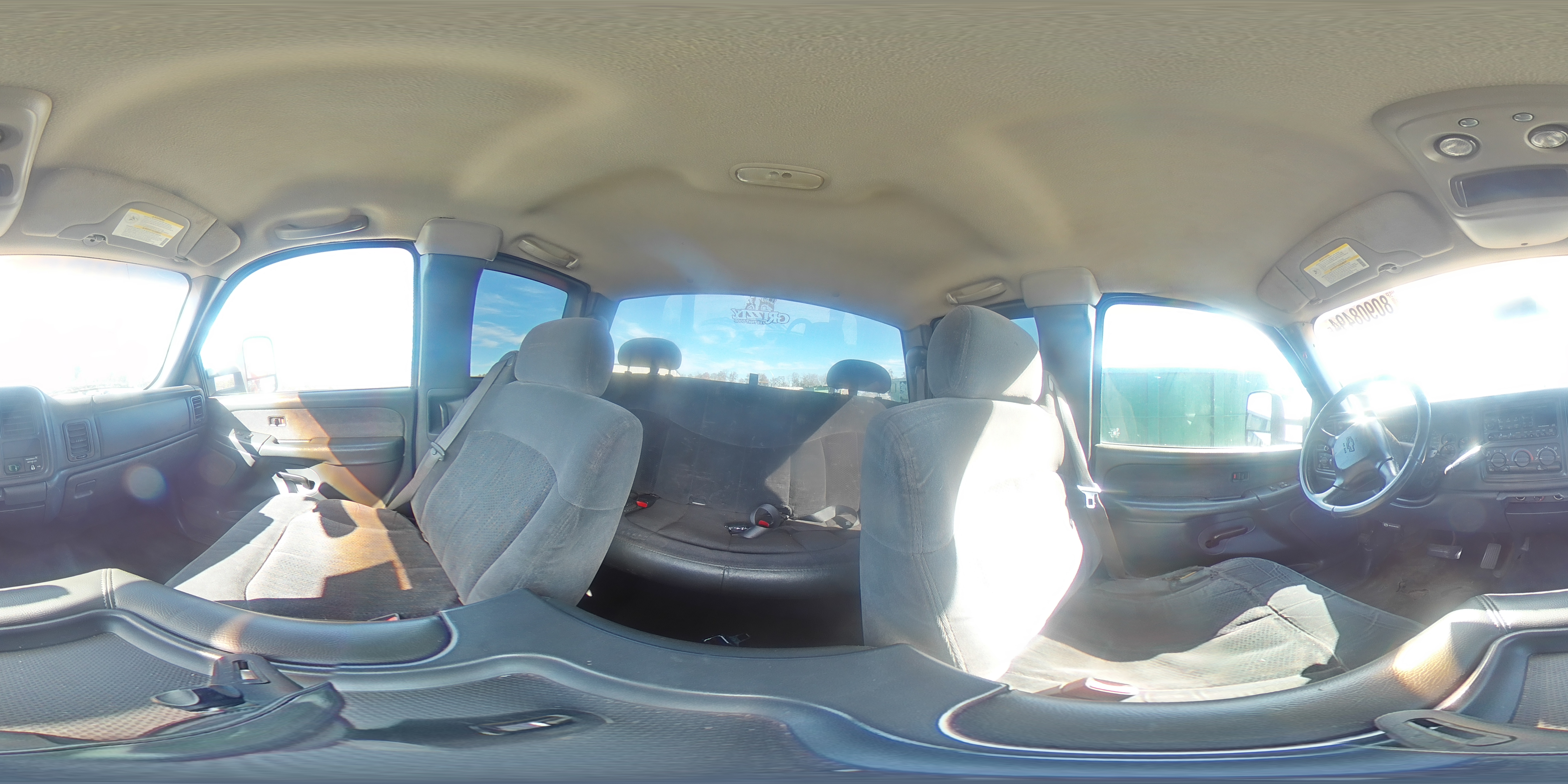 2002 Chevrolet Silverado - Image 13