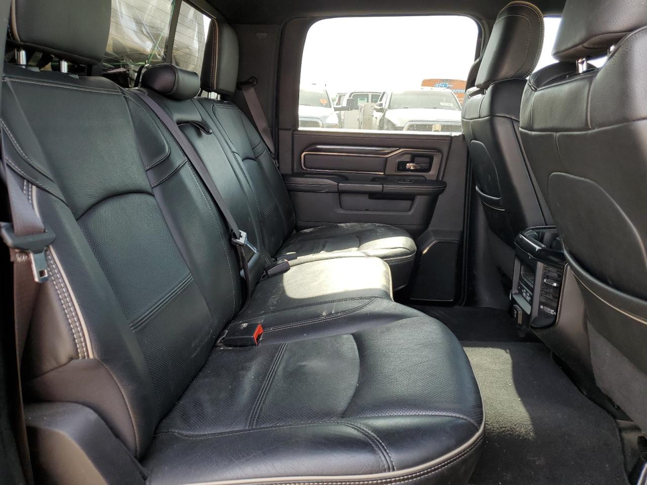 2022 RAM 2500 - Image 10
