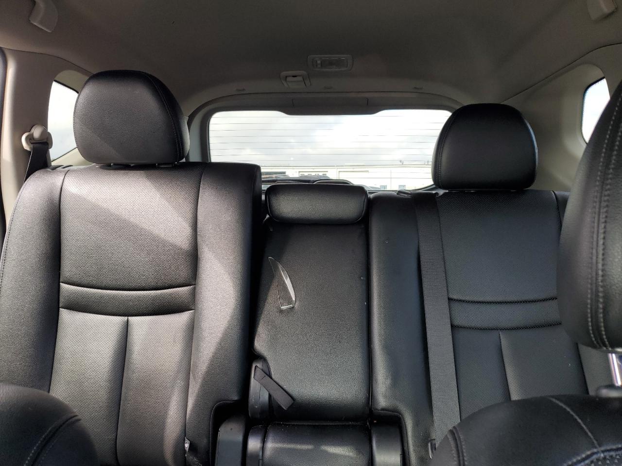 2018 Nissan Rogue - Image 10