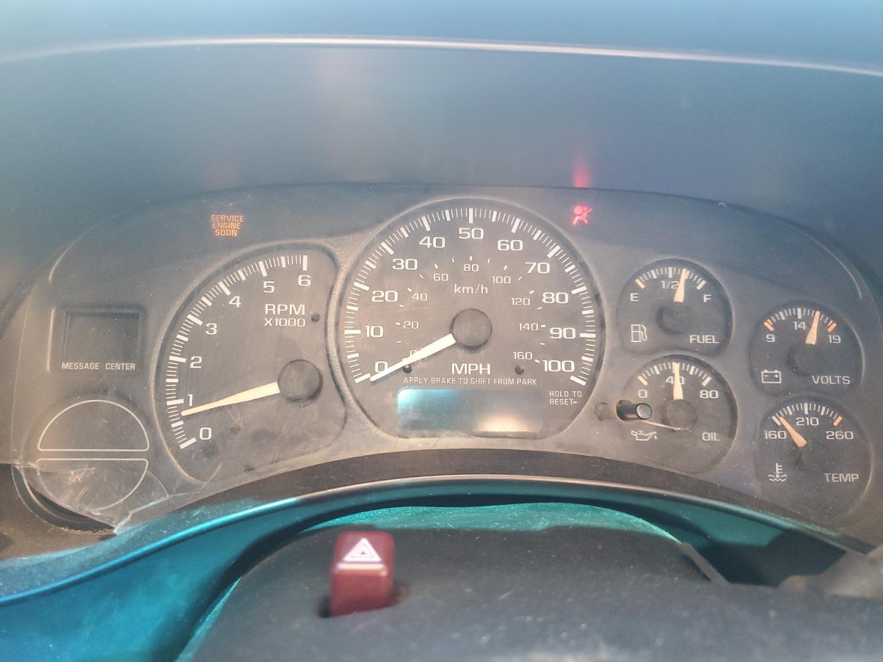 2002 Chevrolet Silverado - Image 9